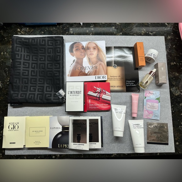 DESIGNER BUNDLE 19 PIECES NEW